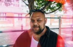 Predsudky často vznikajú preto, že sa nepoznáme. Michal Sivák hovorí, ako pomohol deťom z Bratislavy a rómskej komunity nájsť si k sebe cestu