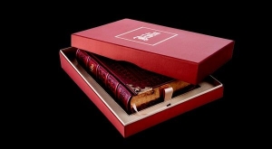 Luxusn&aacute; biblia zaujala Slov&aacute;kov