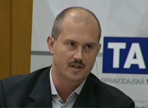 Maňka odmietol &iacute;sť do TA3 debatovať s Kotlebom