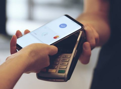 365.bank varuje: Modern&eacute; podvody m&ocirc;žu pokaziť sviatky. Neut&iacute;chaj&uacute; ani počas Vianoc
