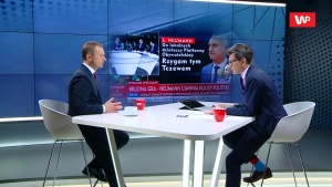 Poľsk&aacute; telev&iacute;zia zverejnila tajn&uacute; vulg&aacute;rnu nahr&aacute;vku, ktor&aacute; kompromituje opozičn&eacute;ho politika (VIDEO)