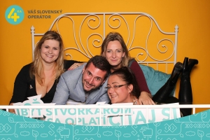 Novin&aacute;ri a hovorcovia p&oacute;zovali v posteli pre oper&aacute;tora