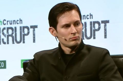 Polícia v Paríži zatkla šéfa platformy Telegram Pavla Durova