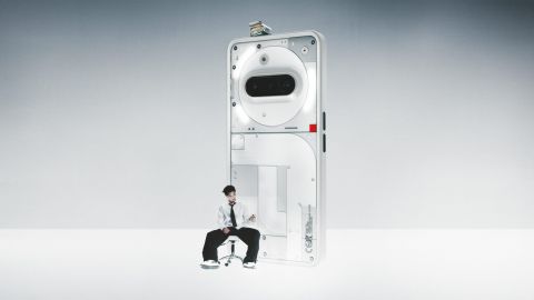 &Scaron;t&yacute;lov&yacute; smartf&oacute;n pre t&yacute;ch, ktor&iacute; sa chc&uacute; odl&iacute;&scaron;iť: Nothing Phone 3(a) je jedinečn&yacute; vo v&scaron;etk&yacute;ch smeroch &ndash; pote&scaron;&iacute; aj cenou