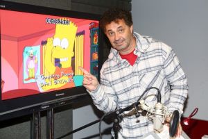 Vysielanie premi&eacute;rov&yacute;ch Simpsonovcov sa kv&ocirc;li hlasovej indispoz&iacute;ci Martina Dejdara pres&uacute;va