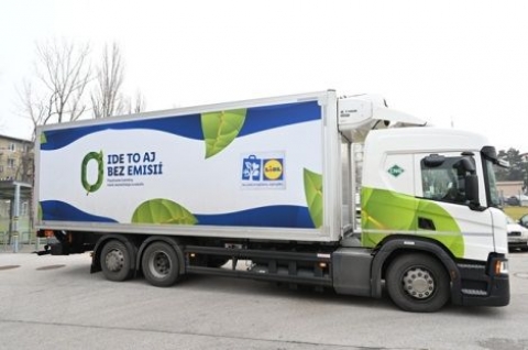 Lidl roz&scaron;iruje flotilu ekologick&yacute;ch kami&oacute;nov (FOTO)