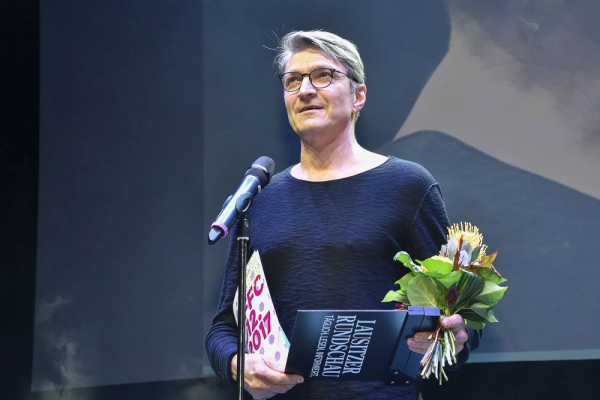 Film Po strni&scaron;ti bos z&iacute;skal Cenu div&aacute;kov na filmovom festivale v Nemecku