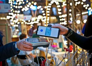 PRIESKUM: Vianočn&eacute; stoly boli &scaron;tedrej&scaron;ie ako vlani, pri darčekoch sme sa trochu uskromnili