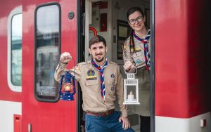 Betlehemsk&eacute; svetlo doraz&iacute; do 300 miest na Slovensku, pozrite sa, kedy pr&iacute;de k v&aacute;m