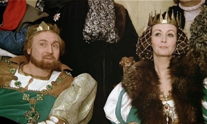 Zomrel herec, ktor&yacute; stv&aacute;rnil kr&aacute;ľa v Troch orie&scaron;koch pre Popolu&scaron;ku (VIDEO)