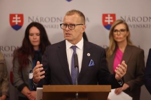 Koll&aacute;r zbil partnerku. Richterov&aacute; k tomu zverejnila video aj Koll&aacute;r (VIDEO)