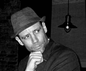 Vrtieť psom rob&iacute; pre Proch&aacute;zkovu Sieť