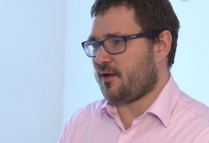 St&iacute;hanie novin&aacute;ra pokračuje aj po smrti Pavla Pa&scaron;ku