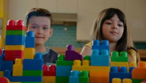 V&yacute;robca hračiek Mattel vyz&yacute;va deti poslať star&eacute; barbie, aut&iacute;čka, stavebnice, chce z nich vyrobiť nov&eacute; (VIDEO)