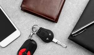 Žijeme v zrekon&scaron;truovan&yacute;ch, ale podpoisten&yacute;ch nehnuteľnostiach