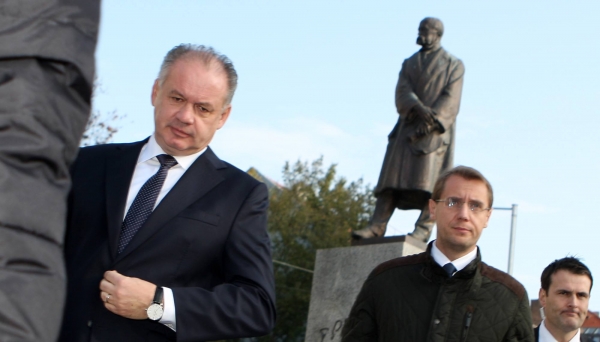 Kiskov hovorca na facebooku: Zajtra je deň D, bude o čom p&iacute;sať