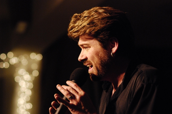 Zomrel spev&aacute;k George Michael