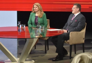Podľa st&aacute;vkov&yacute;ch kancel&aacute;ri&iacute; je jasnou favoritkou volieb Čaputov&aacute;