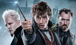 Johnny Depp sa po verdikte o dom&aacute;com n&aacute;sil&iacute; už neobjav&iacute; vo filme Fantastick&eacute; zvery (VIDEO)