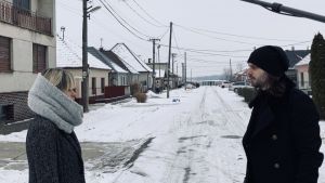 RTVS odvysiela &scaron;peci&aacute;lnu Chv&iacute;ľku po&eacute;zie natočen&uacute; pred domom J&aacute;na Kuciaka a Martiny Ku&scaron;n&iacute;rovej