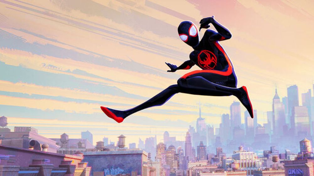 Vy&scaron;e 21 tis&iacute;c div&aacute;kov videlo za prv&yacute; v&iacute;kend komiksovku Spider-Man: Paraleln&eacute; svety (VIDEO)