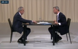 Duel prezidentsk&yacute;ch kandid&aacute;tov bez moder&aacute;tora dopadol katastrof&aacute;lne