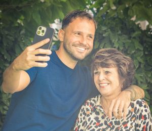 Mama, ožeň ma: Spoznajte &uacute;častn&iacute;kov 1. epiz&oacute;dy (FOTO)