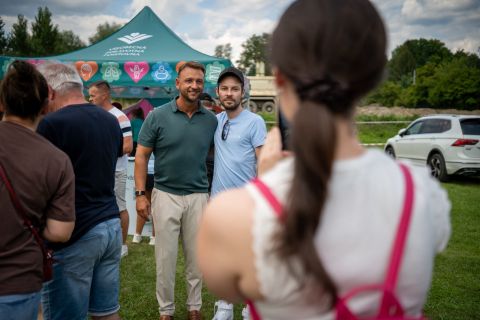 Ministerstvo vn&uacute;tra m&iacute;ňa mili&oacute;ny na reklamu, zatiaľ čo chor&yacute;m ľuďom vl&aacute;da odmieta preplatiť lieky, tvrd&iacute; SaS