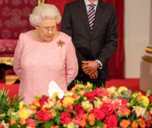 Denn&iacute;k zverejnil tajn&yacute; pl&aacute;n, čo sa stane, keď zomrie kr&aacute;ľovn&aacute;