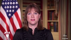 Z Bieleho domu odch&aacute;dza riaditeľka tlačov&eacute;ho oddelenia a ďal&scaron;&iacute; ľudia