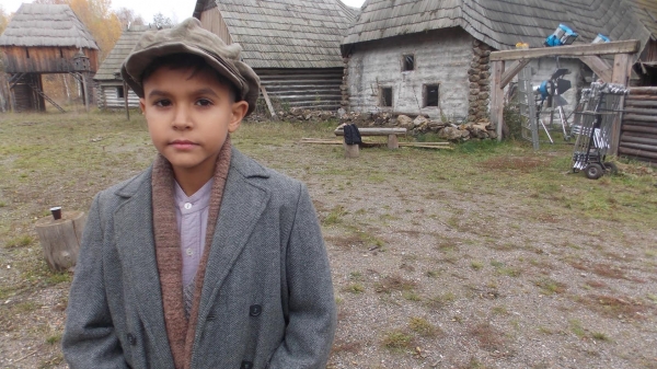 Zač&iacute;na sa nat&aacute;čanie filmu Pomaľovan&eacute; vt&aacute;ča s hviezdnym obsaden&iacute;m
