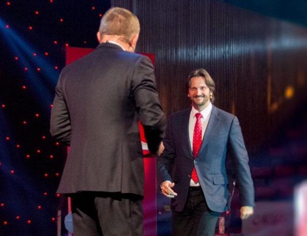 Vyhl&aacute;senie Roberta Fica k odst&uacute;peniu Roberta Kaliň&aacute;ka