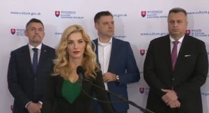 &Scaron;imkovičov&aacute; si na tlačovku zavolala hviezdy dezinfosc&eacute;ny (VIDEO)