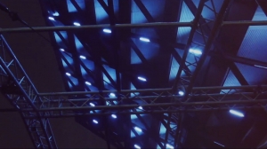 Pozrite si video, ktor&eacute; zachyt&aacute;va nezvyčajn&eacute; rozsvietenie obr&aacute;tenej pyram&iacute;dy počas Bielej noci