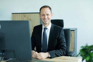 Gener&aacute;lnym riaditeľom V&scaron;eobecnej zdravotnej poisťovne je Mat&uacute;&scaron; Jurov&yacute;ch