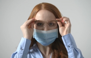 Česk&iacute; moder&aacute;tori nebud&uacute; musieť mať už v &scaron;t&uacute;diu r&uacute;&scaron;ka