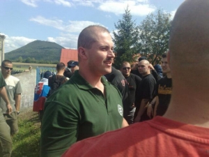 TA3 pozvala do živ&eacute;ho vysielania Mariana Kotlebu