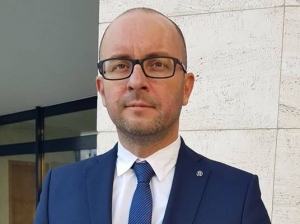 MZV m&aacute; nov&eacute;ho &scaron;&eacute;fa tlačov&eacute;ho oddelenia, v minulosti bol redaktorom SME