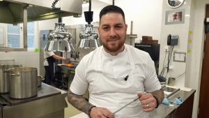 Hit Na nože nedal konkurencii &scaron;ancu