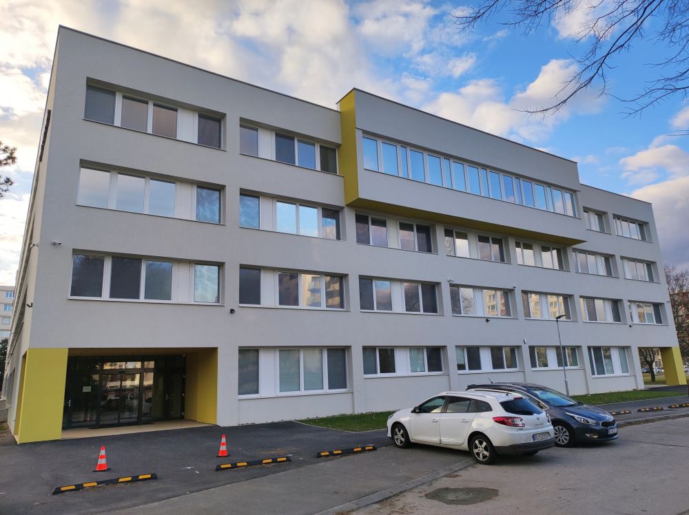 Zoznam katastr&aacute;lnych odborov, ktor&eacute; poskytuj&uacute; aspoň nejak&eacute; služby (AKTU&Aacute;LNY ZOZNAM)