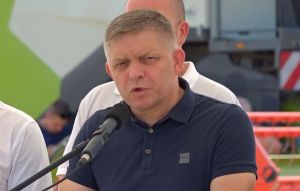 SaS: Poľnohospod&aacute;ri nepotrebuj&uacute; premi&eacute;ra v žite, ale f&eacute;rov&eacute; podnikateľsk&eacute; prostredie (VIDEO)