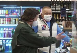 Na Pumpu pr&iacute;du Fedor Fla&scaron;&iacute;k a B&eacute;la Bug&aacute;r (VIDEO)