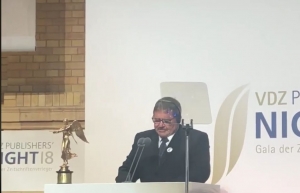 Otec J&aacute;na Kuciaka prebral nemeck&uacute; medi&aacute;lnu cenu (VIDEO)