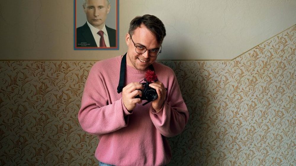 V Rusku by som d&aacute;vno sedel, hovor&iacute; autor filmu P&aacute;n Nikto proti Putinovi (VIDEO)