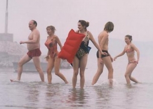 November v telev&iacute;zii: Anton Srholec, Pupendo a Angelika