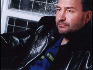 Zeman udel&iacute; &scaron;t&aacute;tne vyznamenanie Michalovi Davidovi, ten ho podporil v kampani