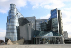 Poľsk&aacute; vl&aacute;da chce zmeniť m&eacute;di&aacute;, maj&uacute; sl&uacute;žiť n&aacute;rodn&yacute;m z&aacute;ujmom