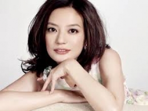 Č&iacute;ňan žaluje herečku - pr&iacute;li&scaron; intenz&iacute;vne na neho pozerala z telev&iacute;zie