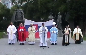 Rehoľn&iacute;ci spustili kampaň proti koncertu Iron Maiden