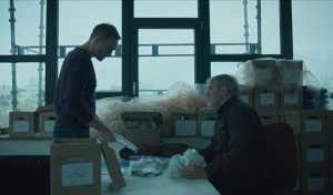 V pondelok bude telev&iacute;zna premi&eacute;ra filmu Ostr&yacute;m nožom (VIDEO)